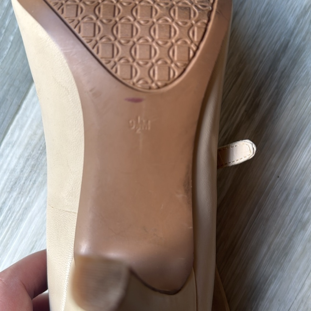 Nine West Cream Leather Heeled Booties Size 9.5 - Picture 4 of 5